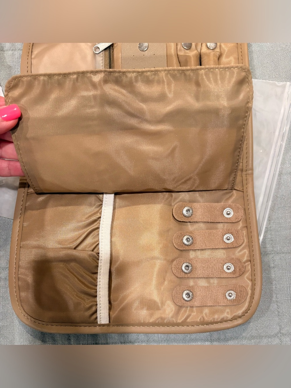 NWT 8 Other Reasons Tan Jewelry Travel Organizer Case Pouch - Picture 5 of 6